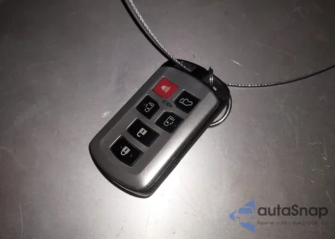 2015 Toyota Sienna Xle 8 Passenger из США, поврежденный, VIN 5TDYK3DC9FS636683